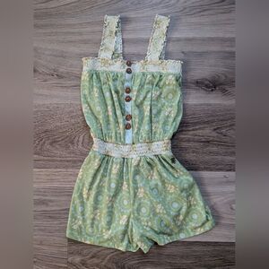 Matilda Jane 435 Green Floral Romper Size‎ 8 Like New
